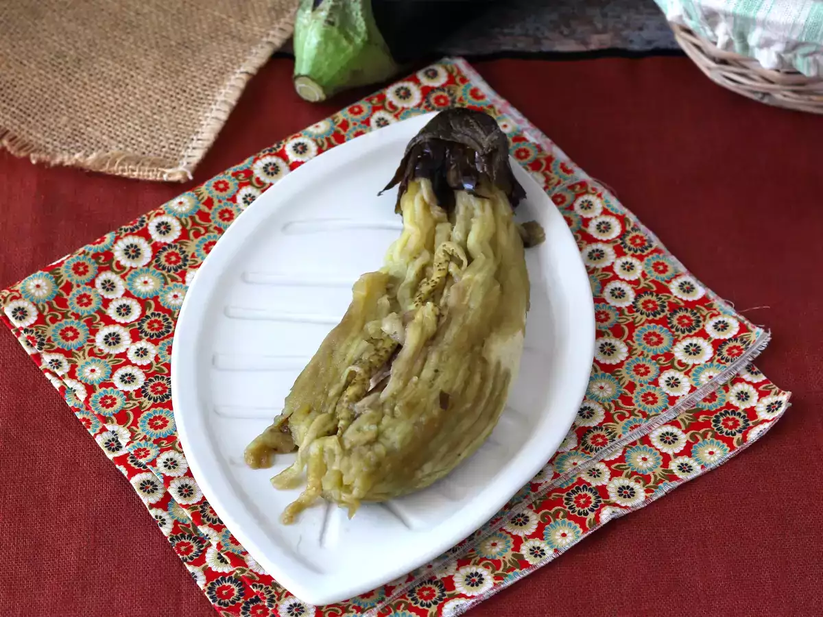 Bagaimana cara memanggang dan mengupas terong di dalam oven? - foto 3