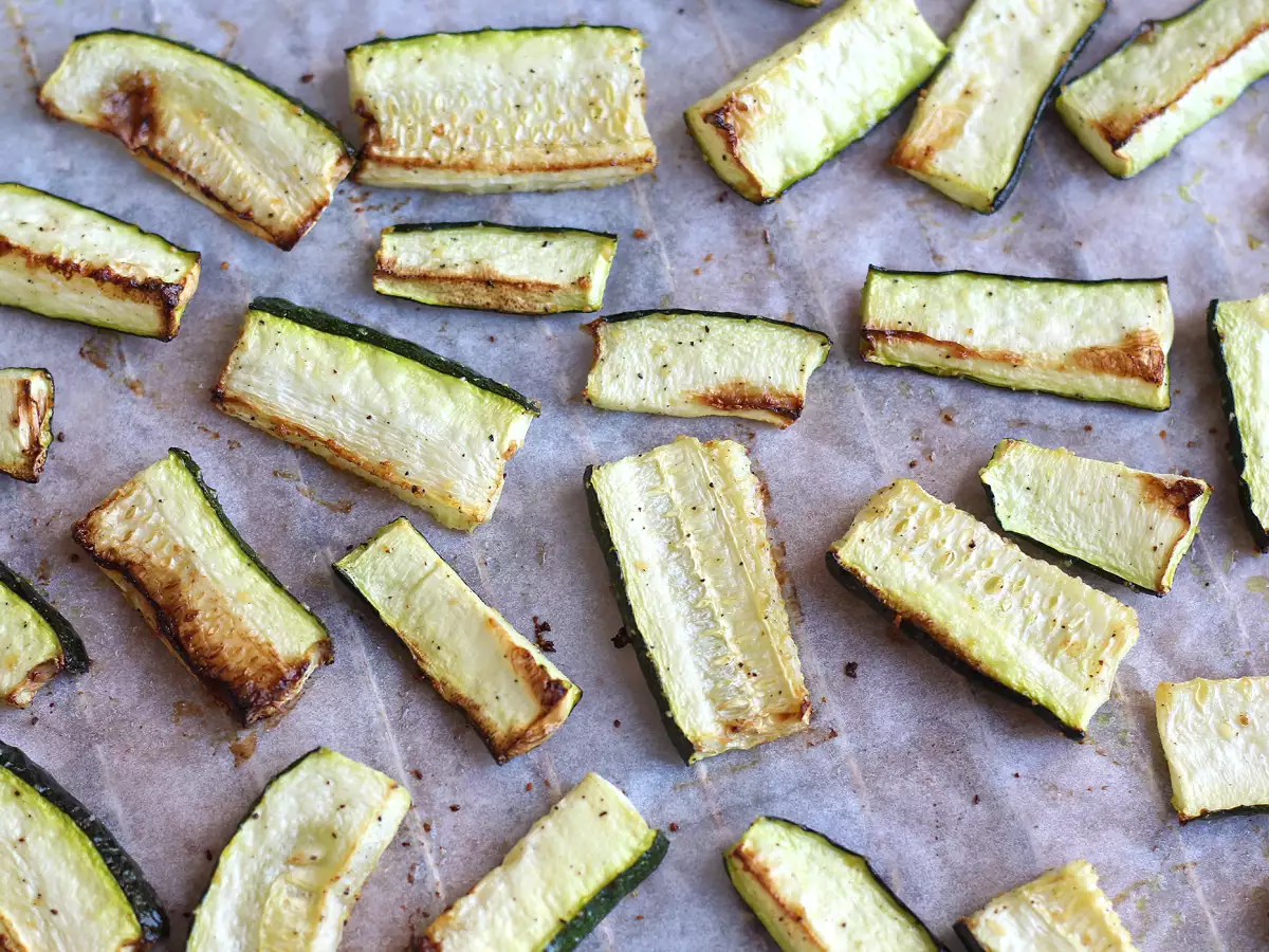 Bagaimana Cara Memanggang Zucchini di Oven? - foto 2