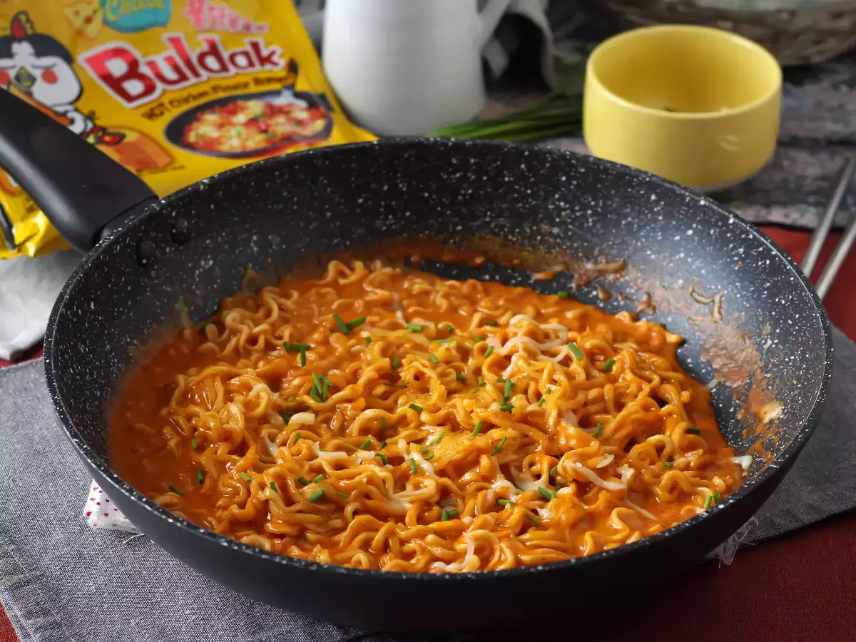 Bagaimana cara memasak Buldak Keju? Resep yang cepat dan mudah! - foto 5