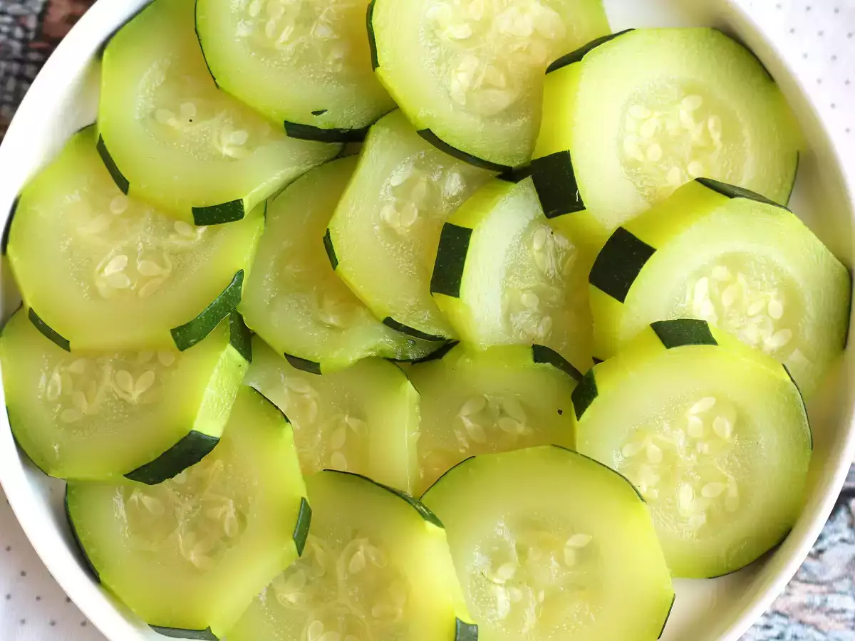 Bagaimana cara memasak cukini di dalam air? - foto 3