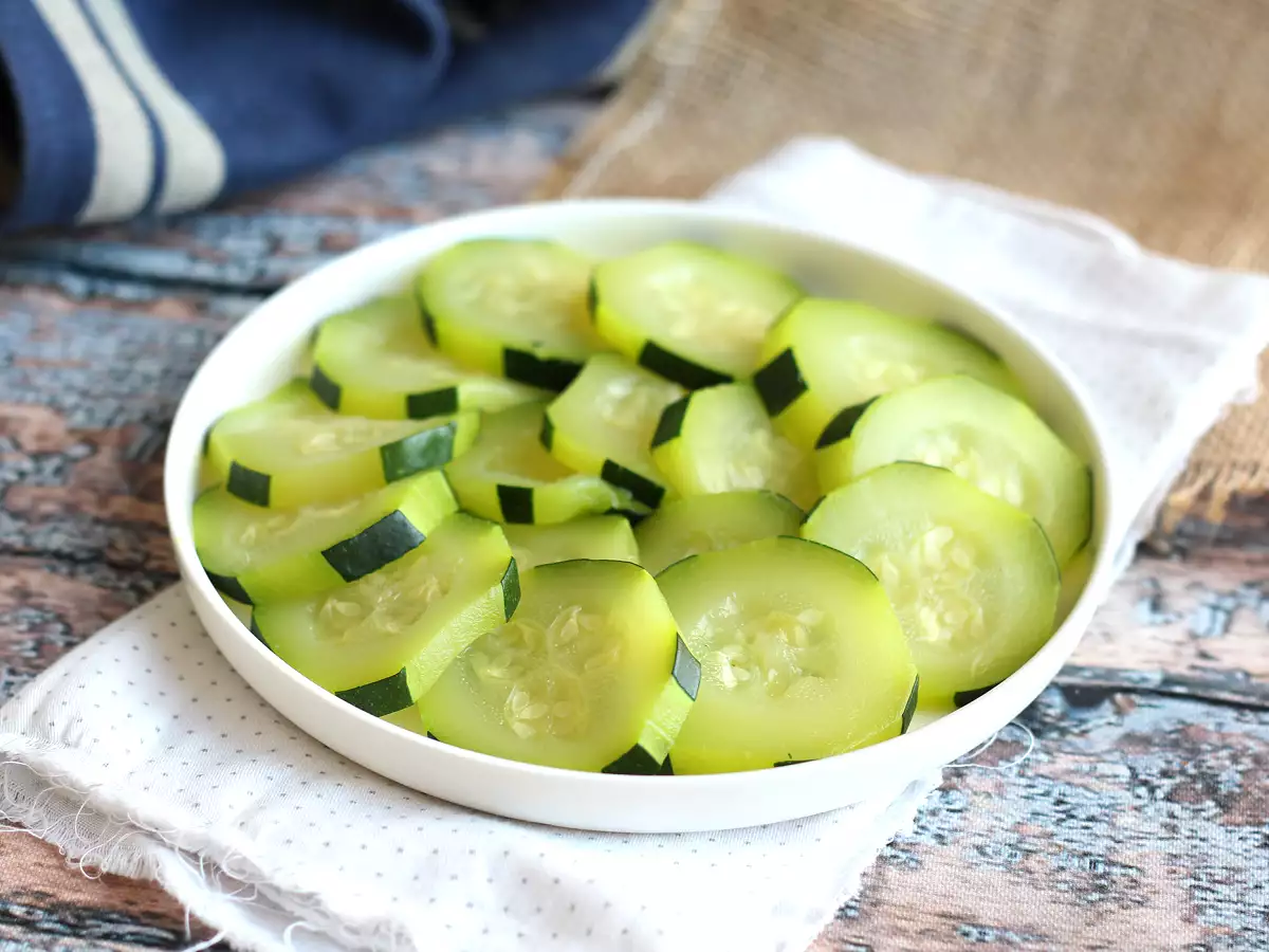 Bagaimana cara memasak cukini di dalam air? - foto 4