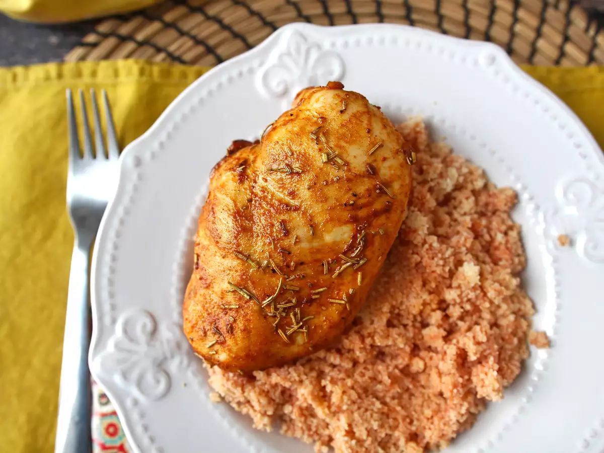 Bagaimana cara memasak dada ayam di dalam Air Fryer? - foto 2