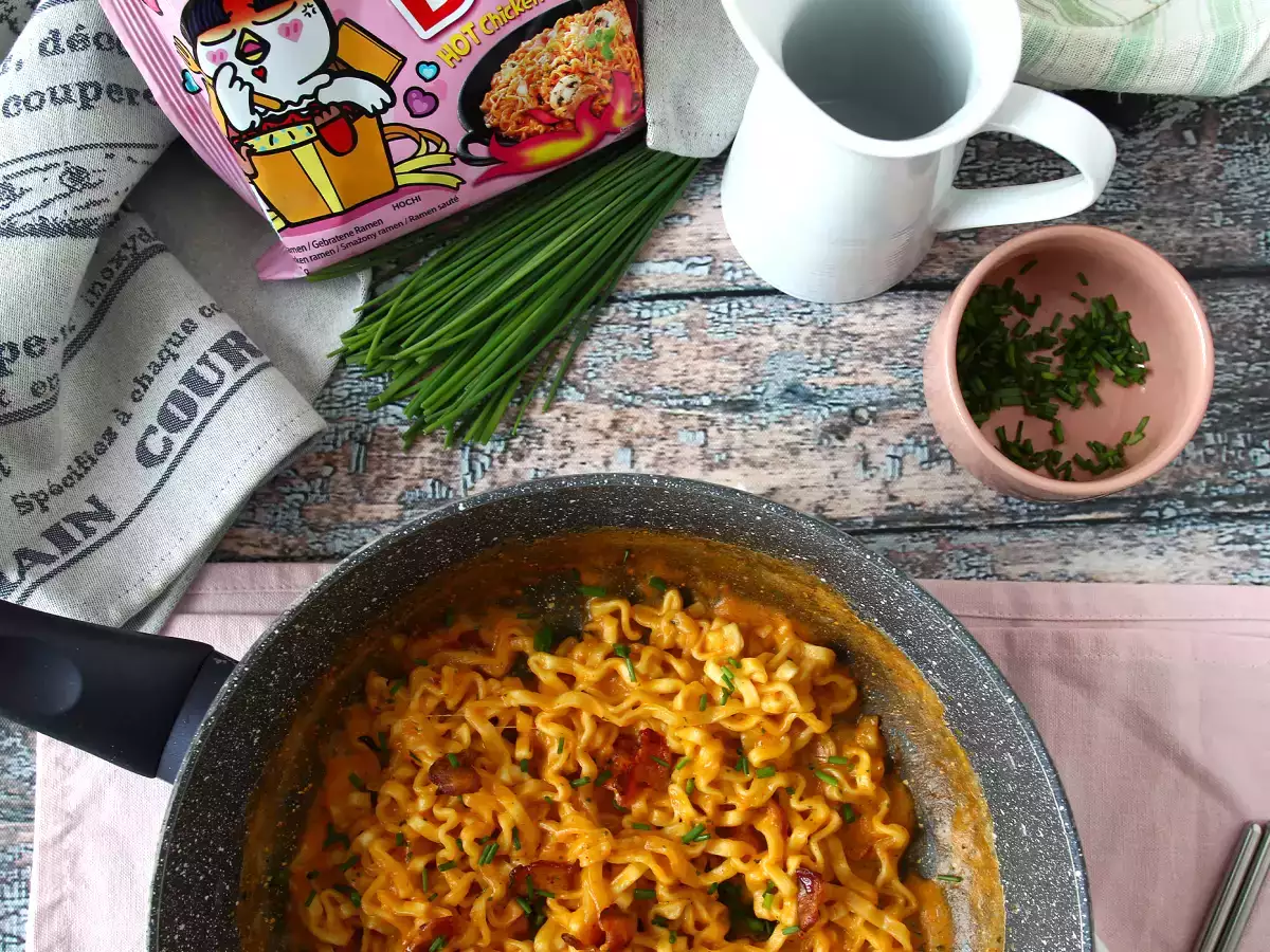 Bagaimana cara memasak mie Buldak rasa carbonara? Resep terbaik! - foto 4