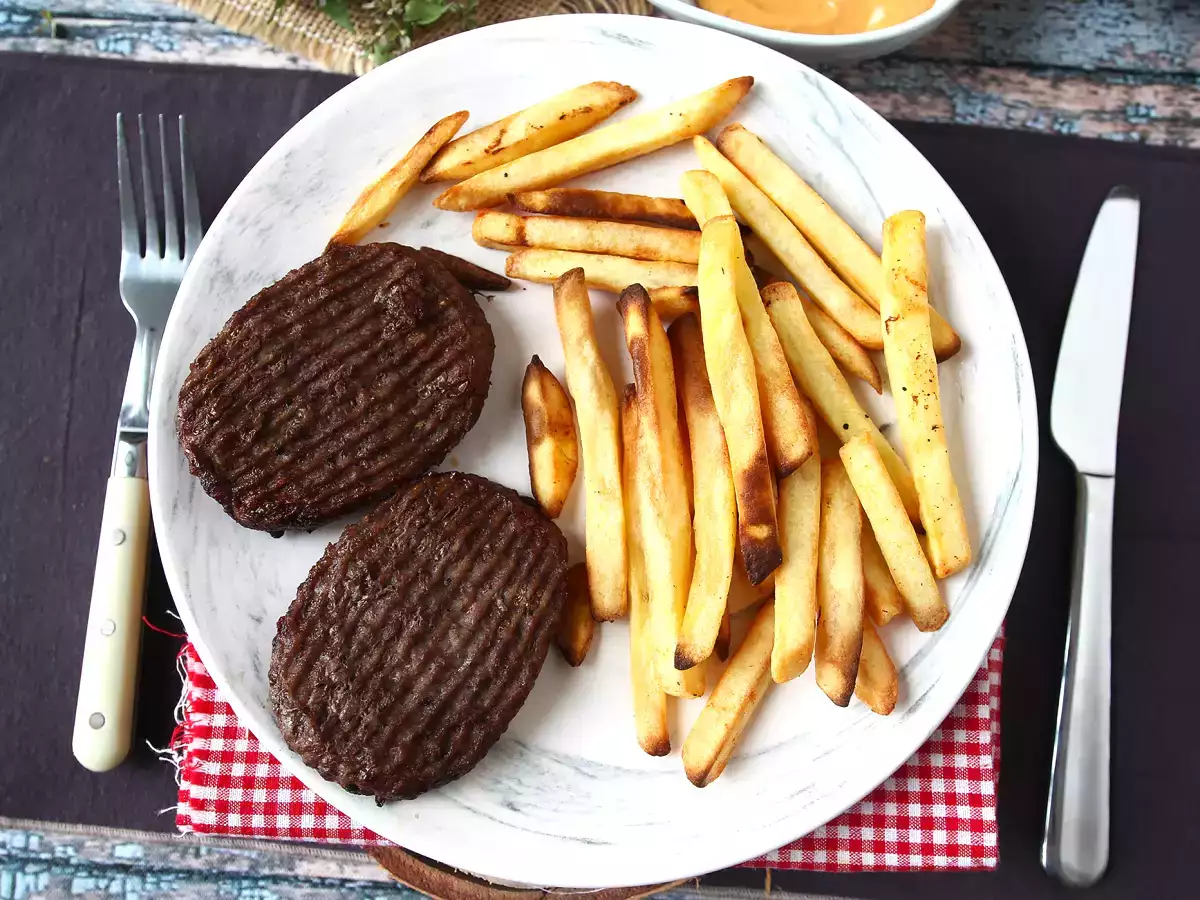 Bagaimana cara memasak steak cincang di dalam Air Fryer? - foto 3