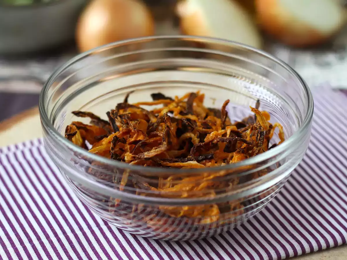 Bagaimana cara membuat bawang bombay renyah di dalam oven? - foto 3