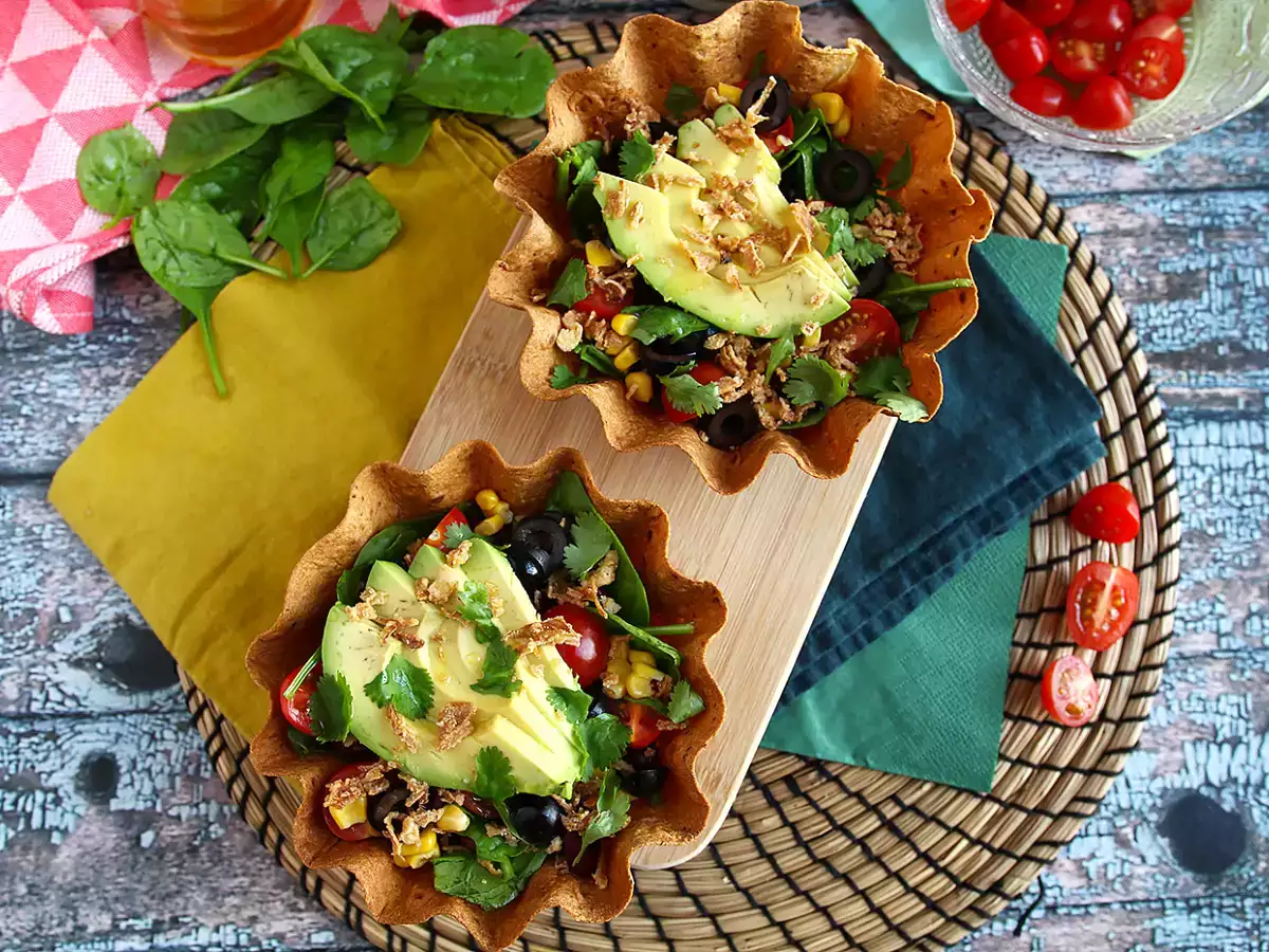 Bagaimana cara membuat mangkuk tortilla? Salad yang mudah tanpa perlu dicuci! - foto 2