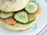 Bagel Salmon dengan Mentimun dan Keju Krim, foto 1