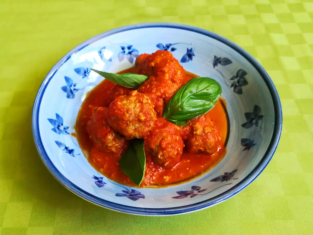 Bakso lembut dan lezat dengan saus - foto 5