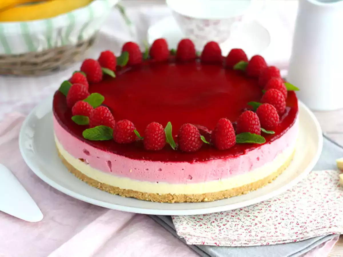 Bavarois raspberry cokelat putih (langkah-langkah dan video) - foto 3