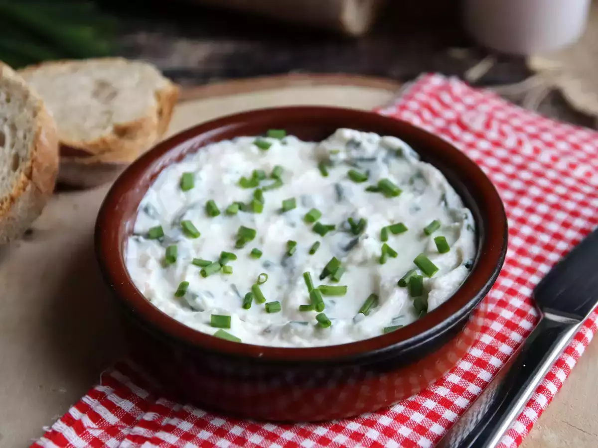 Bawang putih dan rempah-rempah Faux-mage frais (keju vegan berbahan dasar kedelai!) - foto 2