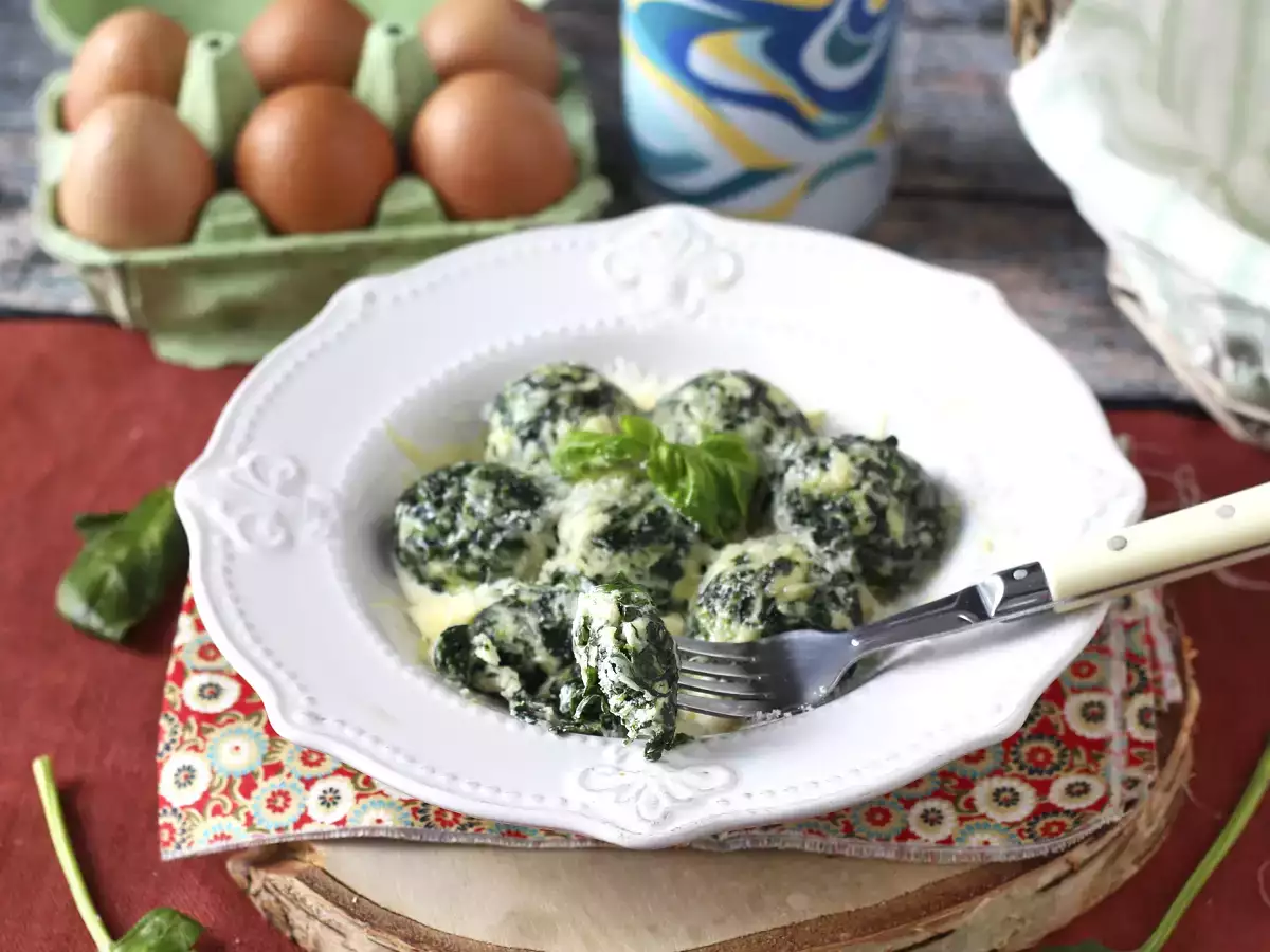 Bayam dan ricotta malfatti, resep pasta buatan sendiri yang mudah dan tidak perlu diuleni - foto 5