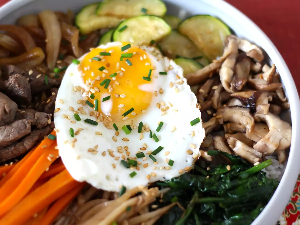 Bibimbap, hidangan tradisional Korea - foto 3