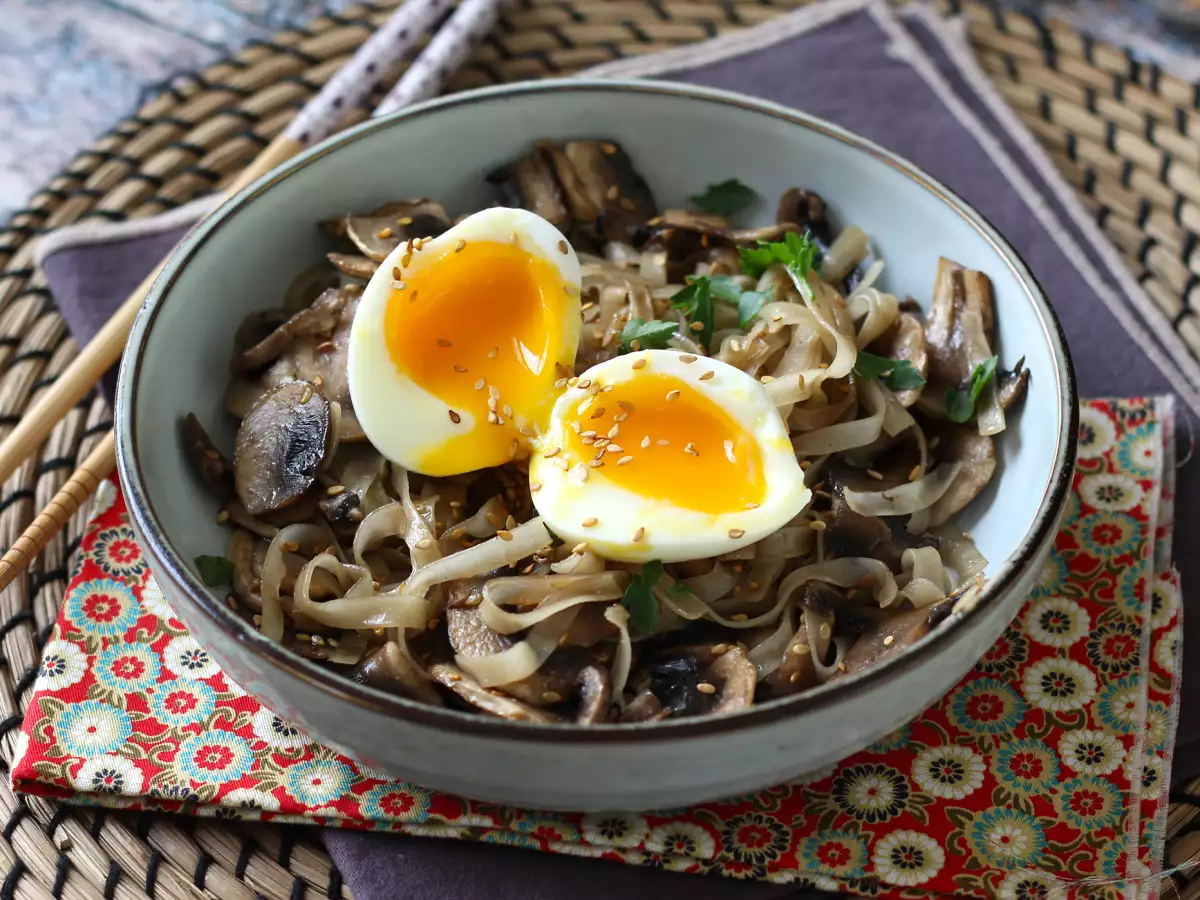 Bihun dengan jamur dan telur setengah matang! - foto 5