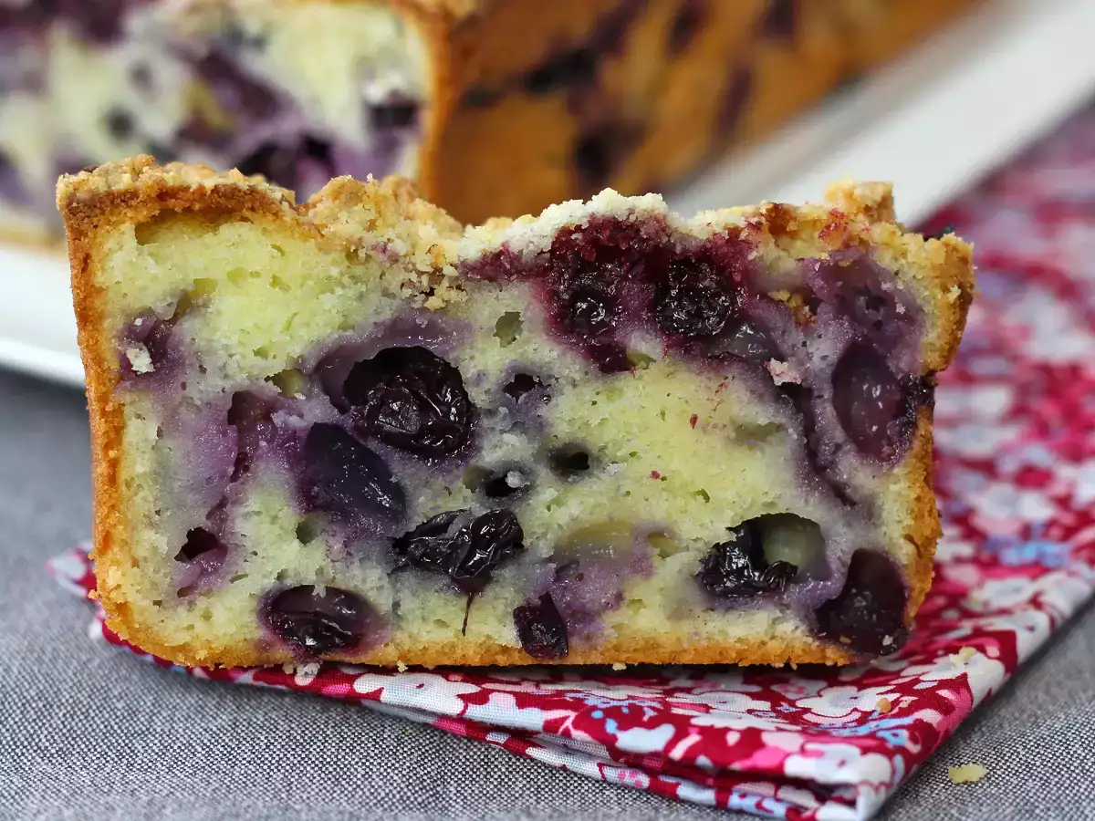 Blueberry crumble cake: kue yang memadukan fondant, kelembutan, dan kerenyahan! - foto 9