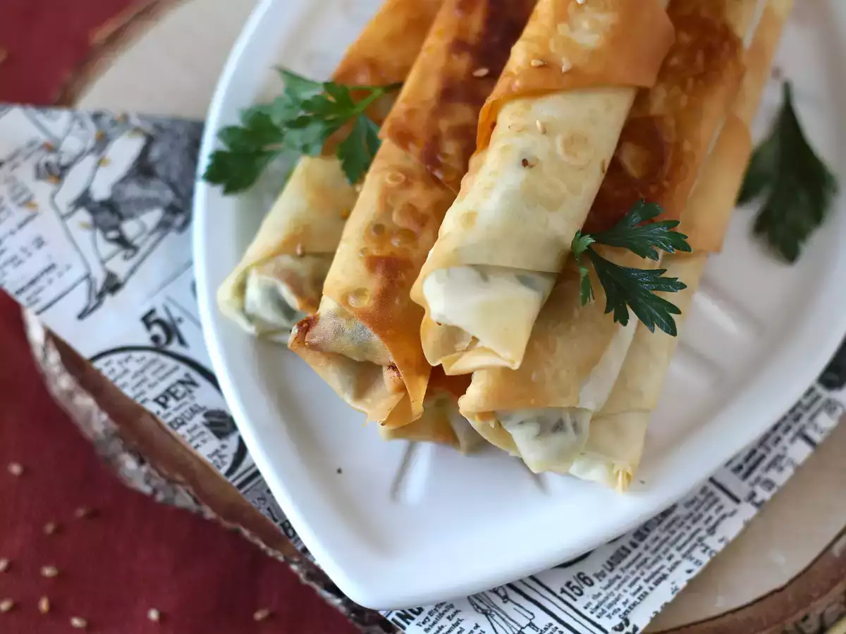 Börek dengan keju feta dan peterseli - foto 6