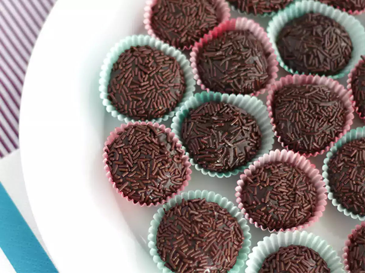 Brigadeiro, penganan kecil khas Brasil - foto 2