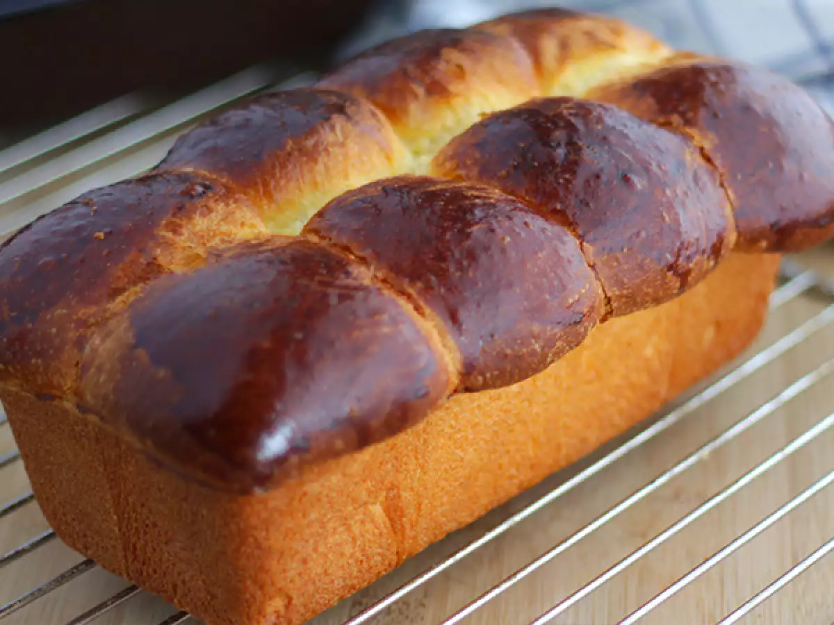 Brioche Empuk dan Berwarna Keemasan