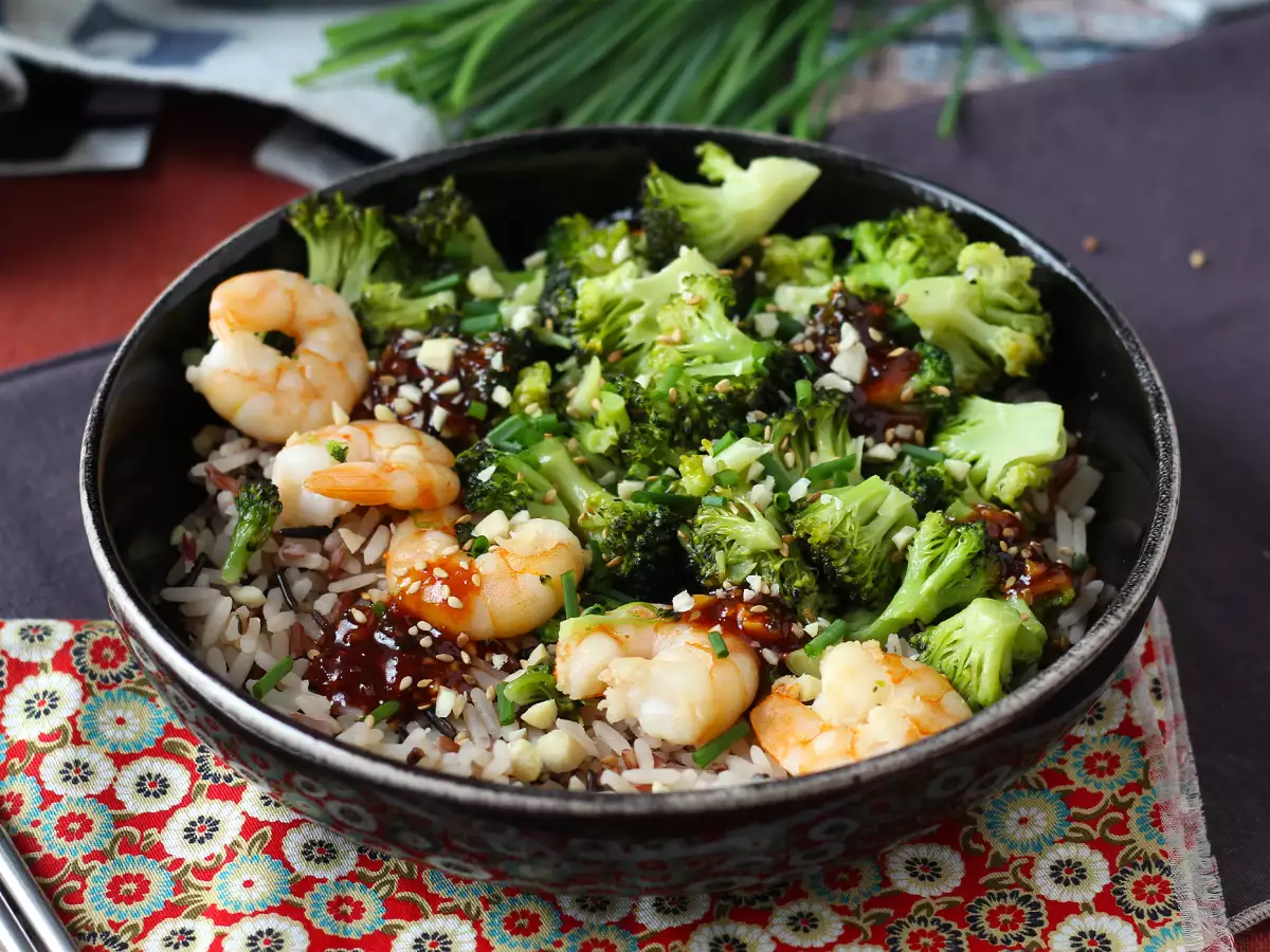 Brokoli dan Udang dengan Saus Pedas Korea: Hidangan Sederhana, Seimbang, dan Menggugah Selera - foto 2