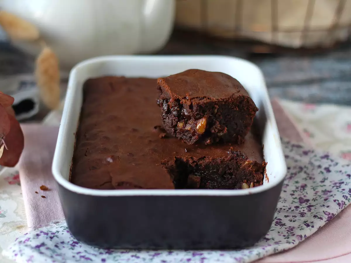 Brownies Cokelat dan Kenari dengan Air Fryer - foto 8