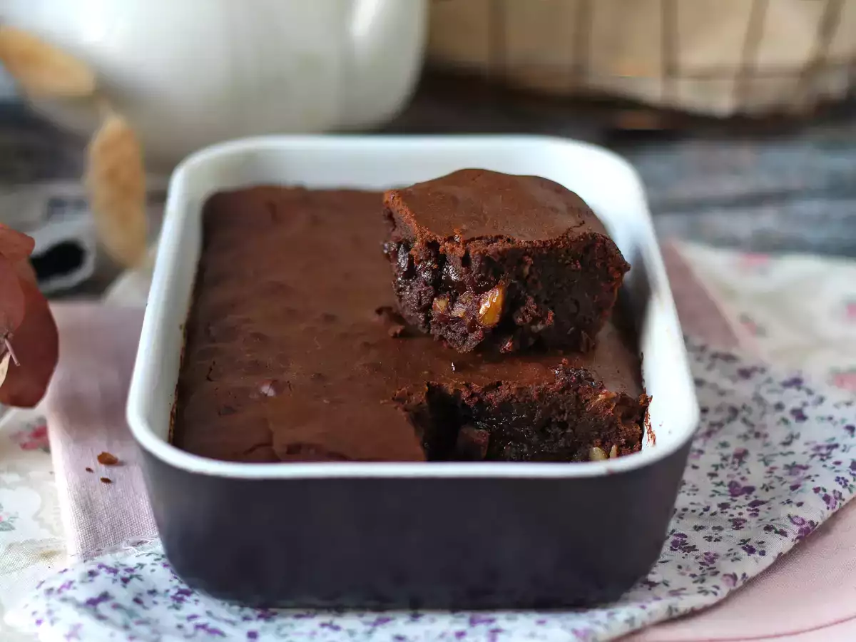 Brownies cokelat dan kenari di penggorengan udara - foto 8