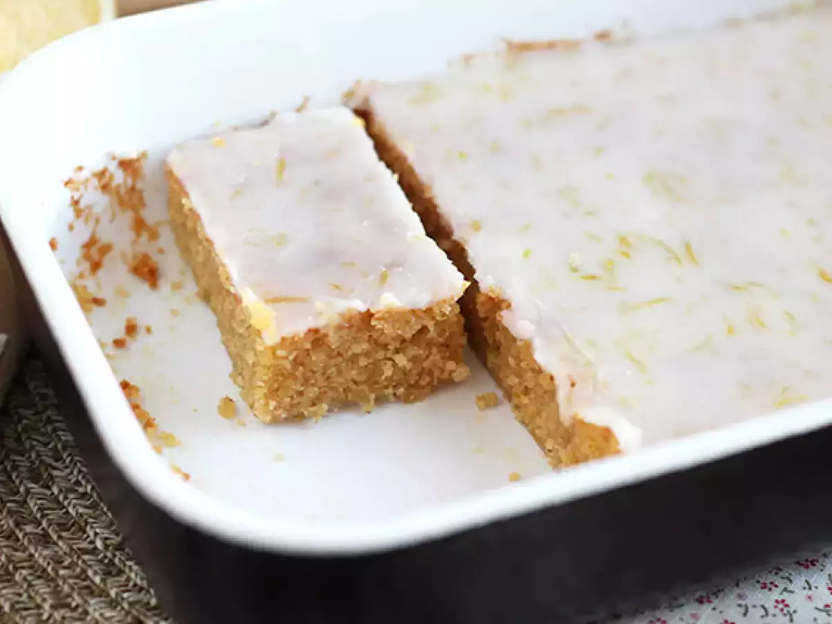 Brownies Lemon dan Oatmeal dengan Glasir Lemon - foto 4