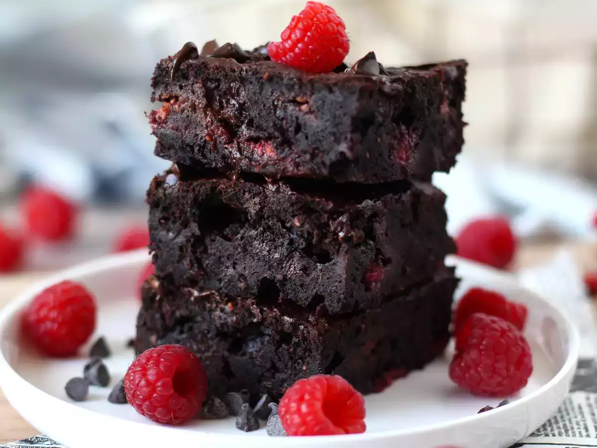 Brownies raspberry cokelat, benar-benar memanjakan lidah! - foto 5