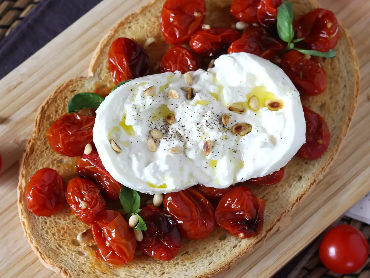 Bruschetta Tomat Panggang dan Burrata - foto 4
