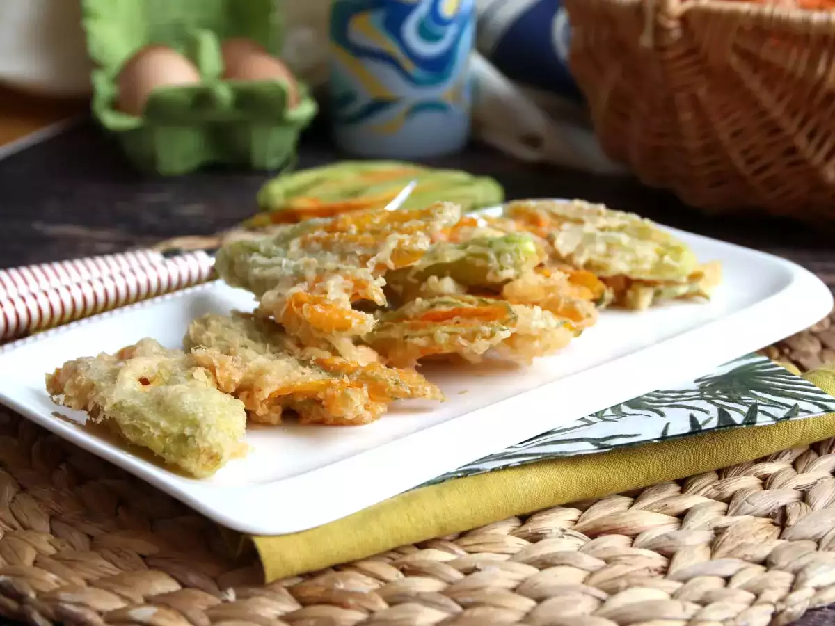 Bunga zucchini goreng, resep adonan dengan air soda - foto 7