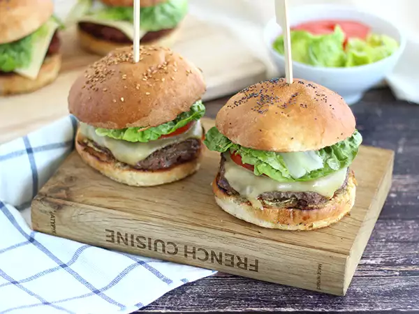 Resep Burger rumahan yang mudah dan cepat