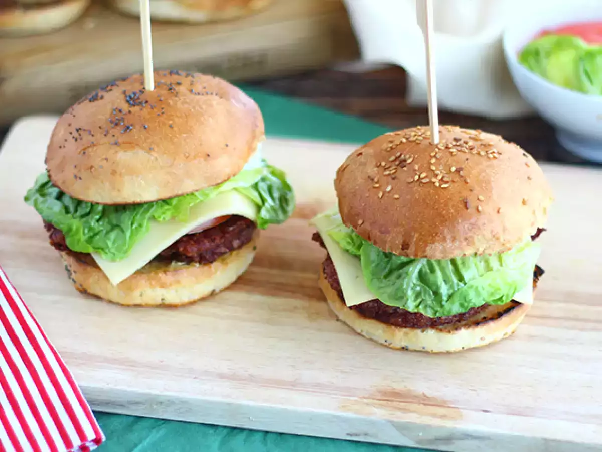 Burger vegetarian kacang merah