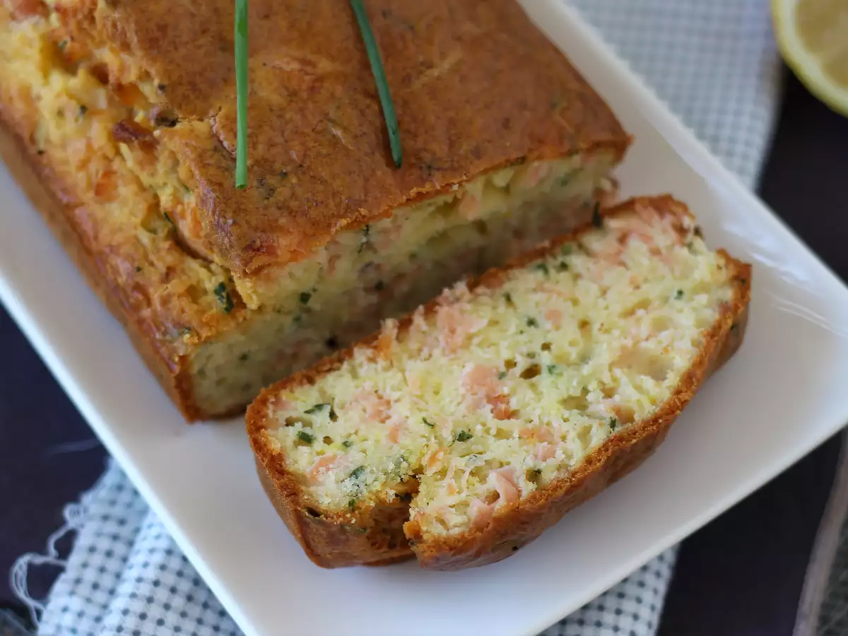 Cake salmon asap, lemon, dan kucai - foto 5