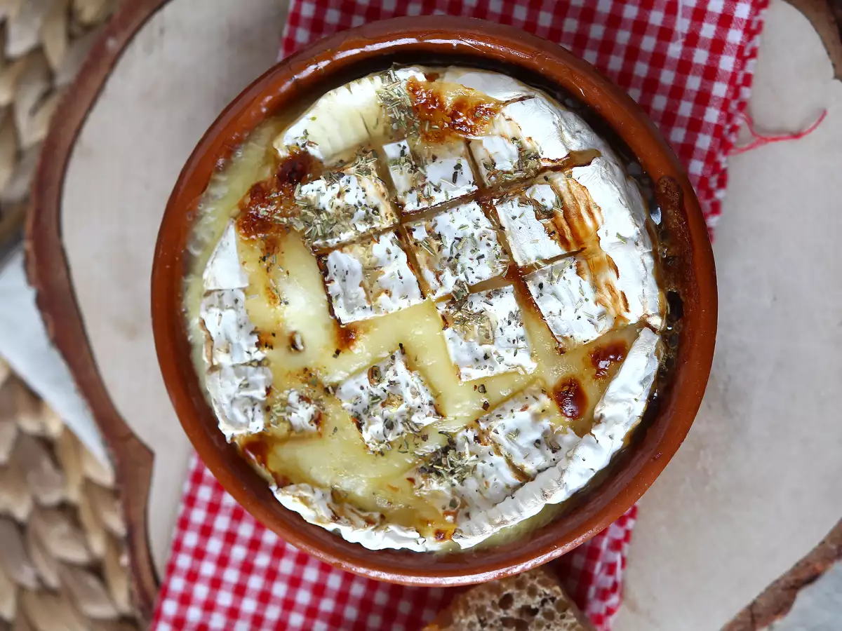 Camembert Panggang Air Fryer yang Meleleh Sempurna! - foto 4