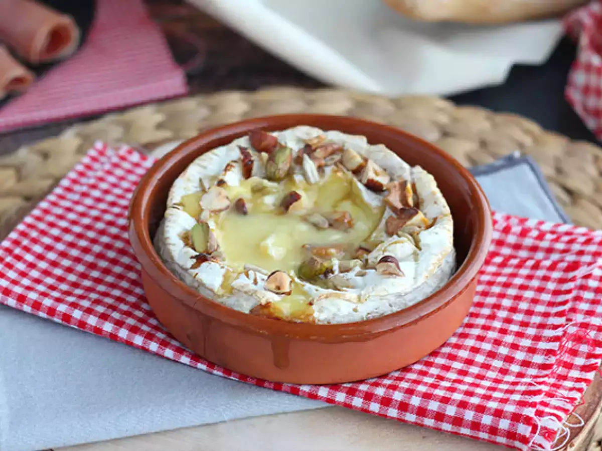 Camembert Panggang Oven dengan Madu dan Kacang - foto 3