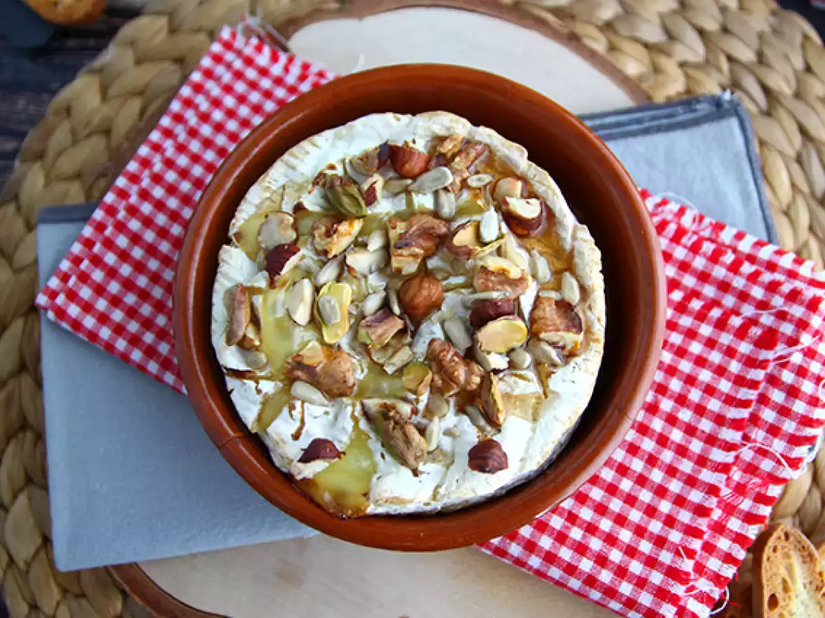 Camembert Panggang Oven dengan Madu dan Kacang - foto 5