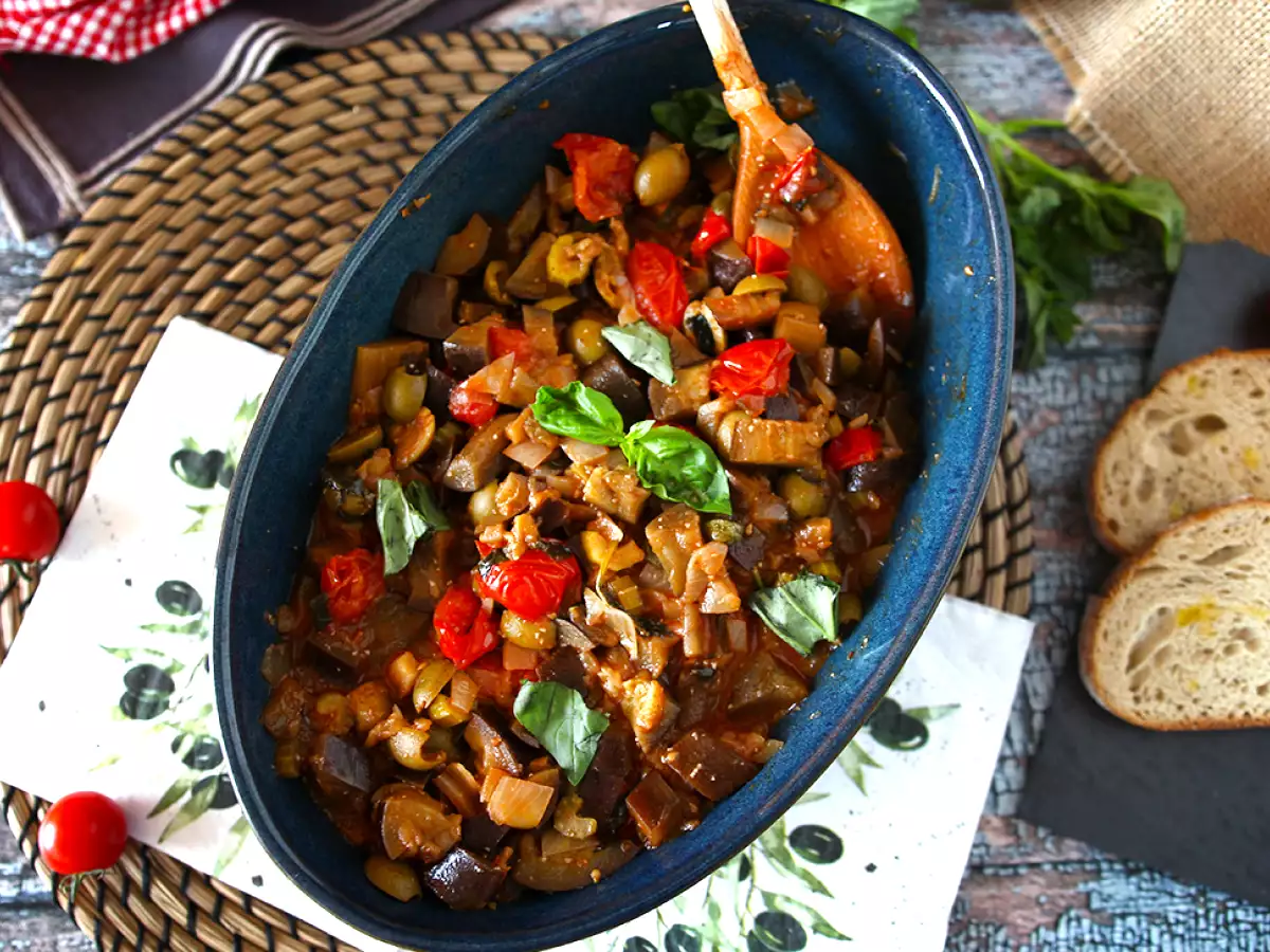 Caponata siciliana, resep Italia yang cepat dan mudah yang tidak boleh dilewatkan - foto 3