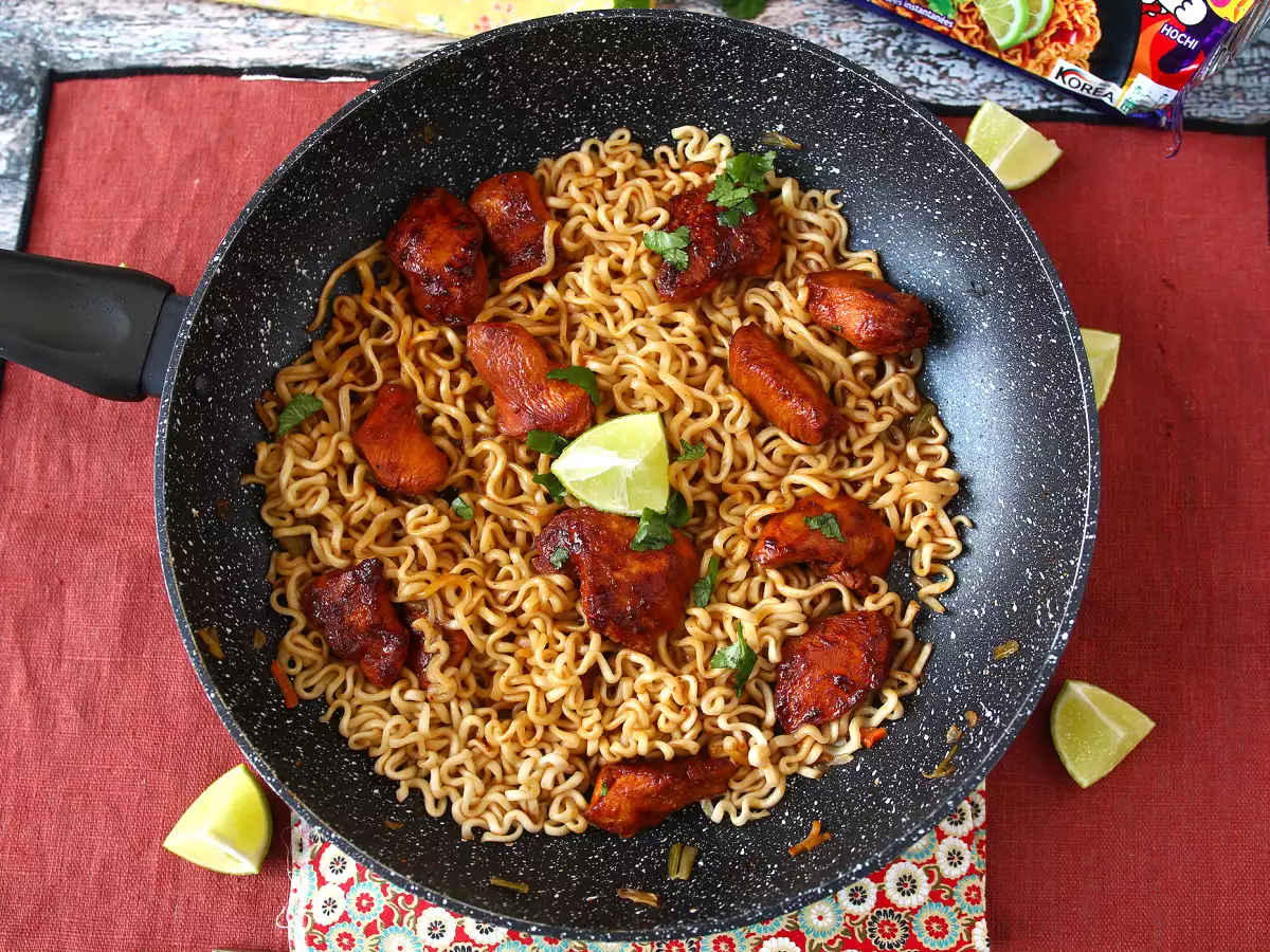 Cara memasak mie jeruk nipis buldak habanero, resep dengan ayam yang diasinkan! - foto 3