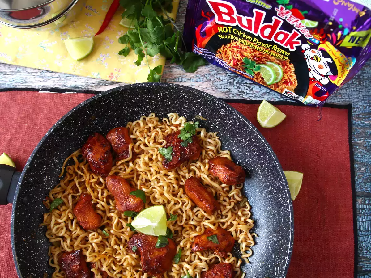 Cara memasak mie jeruk nipis buldak habanero, resep dengan ayam yang diasinkan! - foto 6