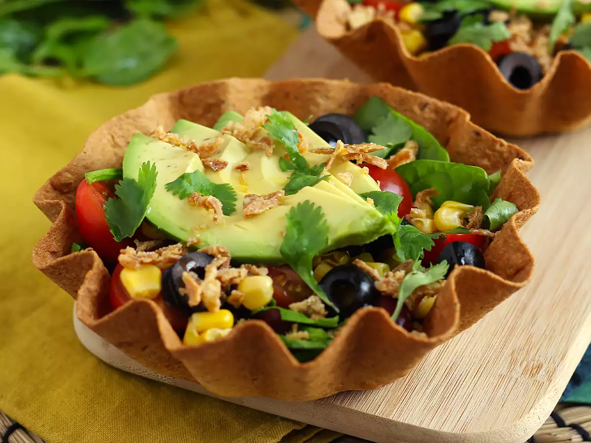 Cara membuat mangkuk tortilla: salad praktis tanpa perlu mencuci piring! - foto 5