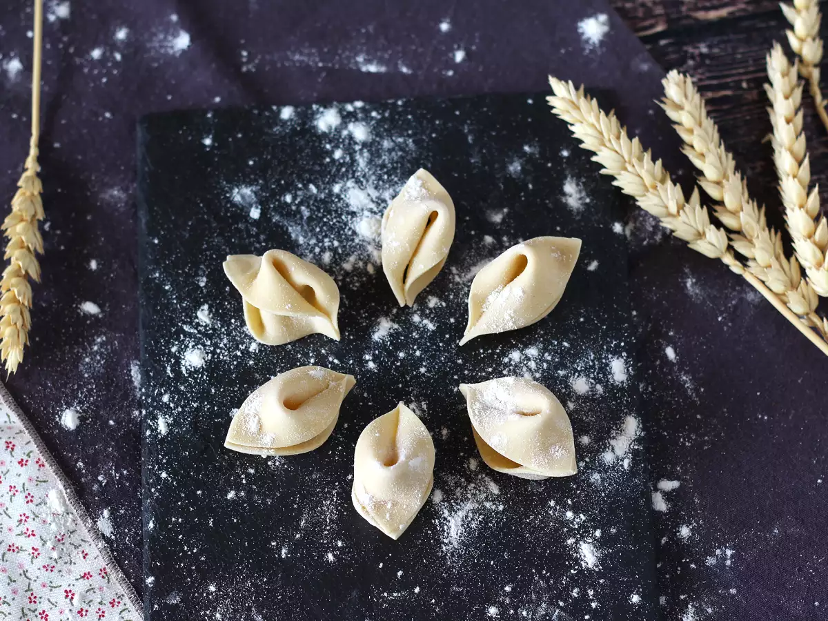 Cara membuat pasta buatan sendiri: sorpresine, pasta kecil yang cantik - foto 5