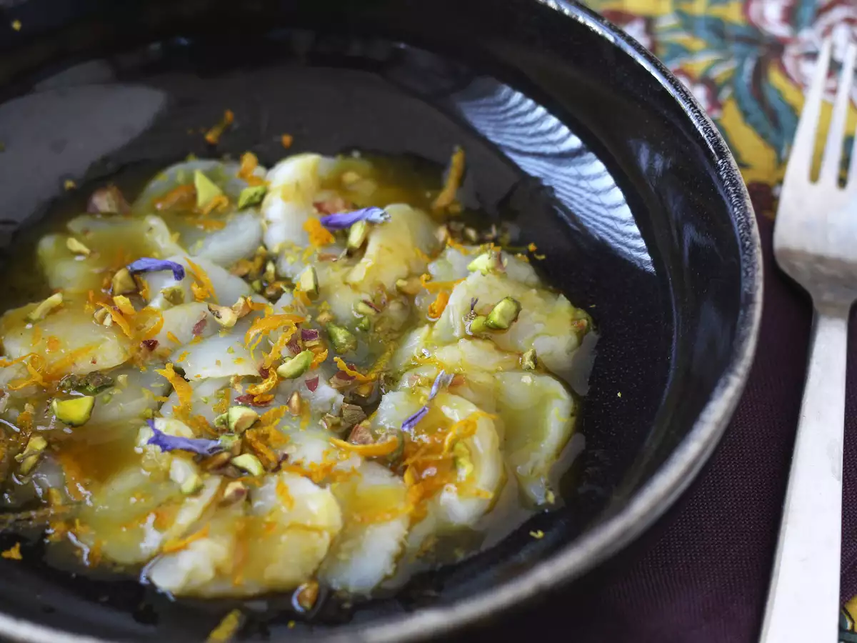 Carpaccio Kerang Scallop dengan Vinaigrette Citrus dan Pistachio, Hidangan Pembuka Elegan yang Mudah Dibuat - foto 5