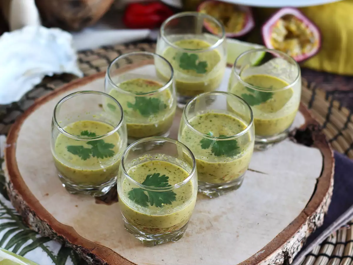 Ceviche Tiram: Leche de Tigre dan Markisa