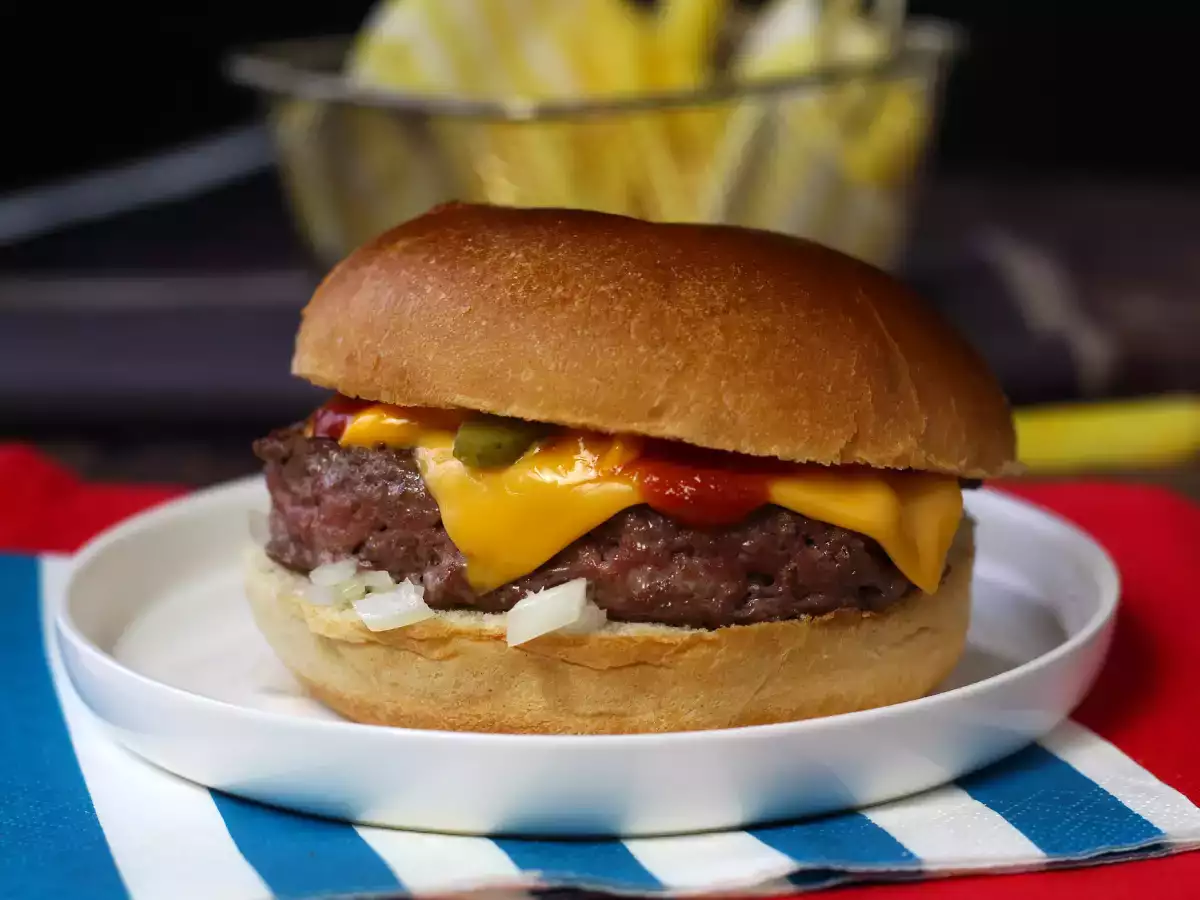 Cheeseburger, burger keju terkenal yang disukai semua orang! - foto 6