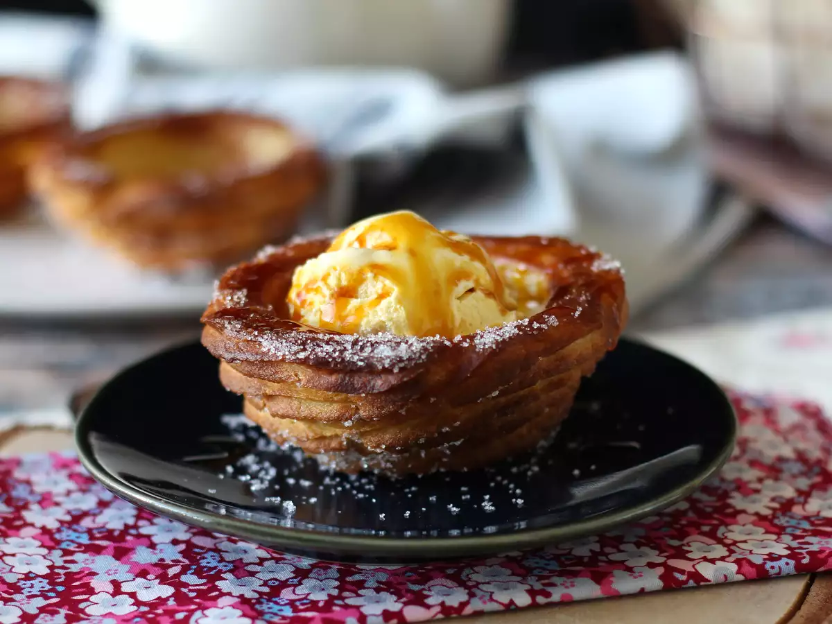 Churros panggang berbentuk mangkuk dengan aneka topping melimpah - foto 2