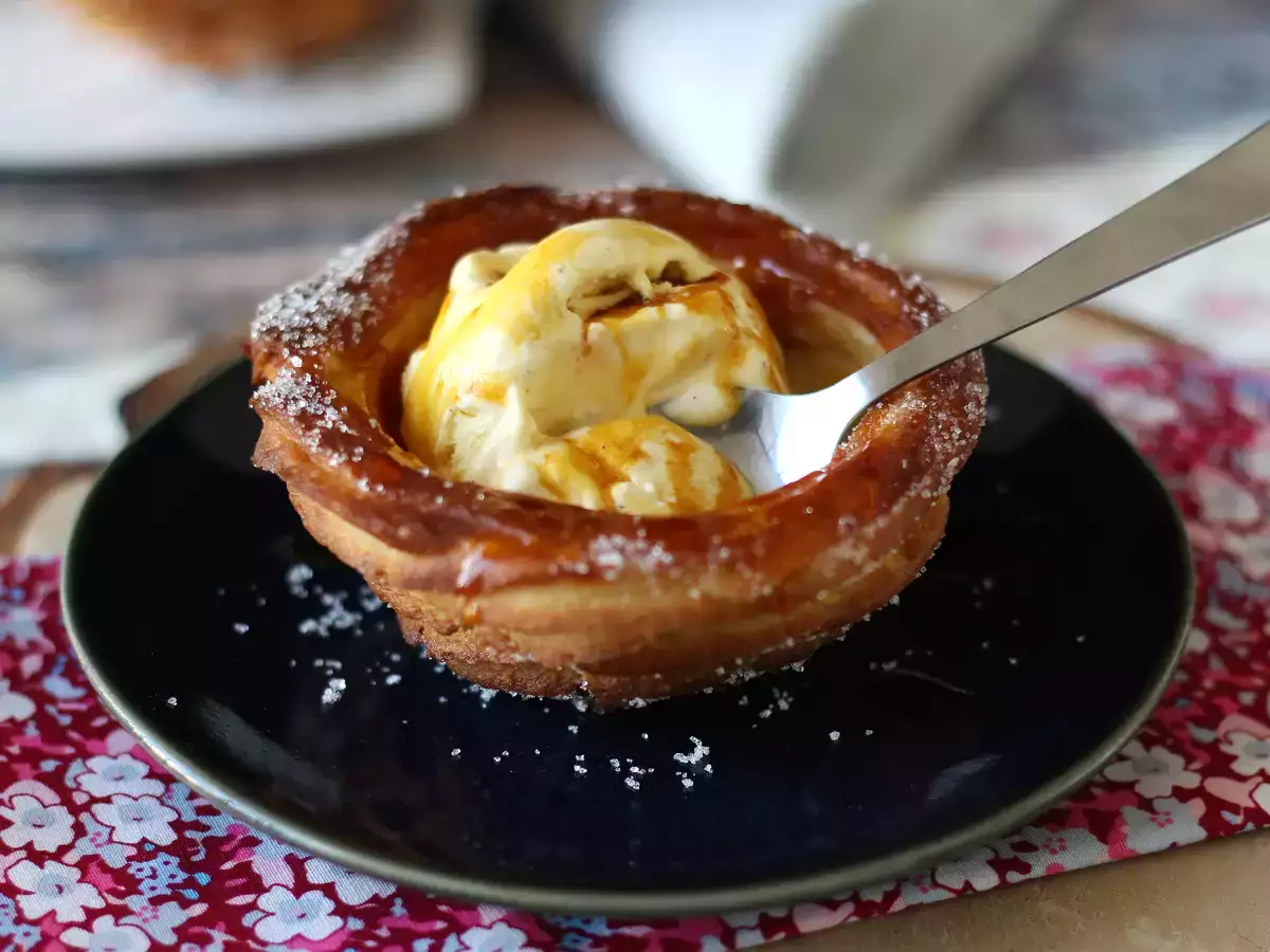 Churros panggang berbentuk mangkuk dengan aneka topping melimpah - foto 4