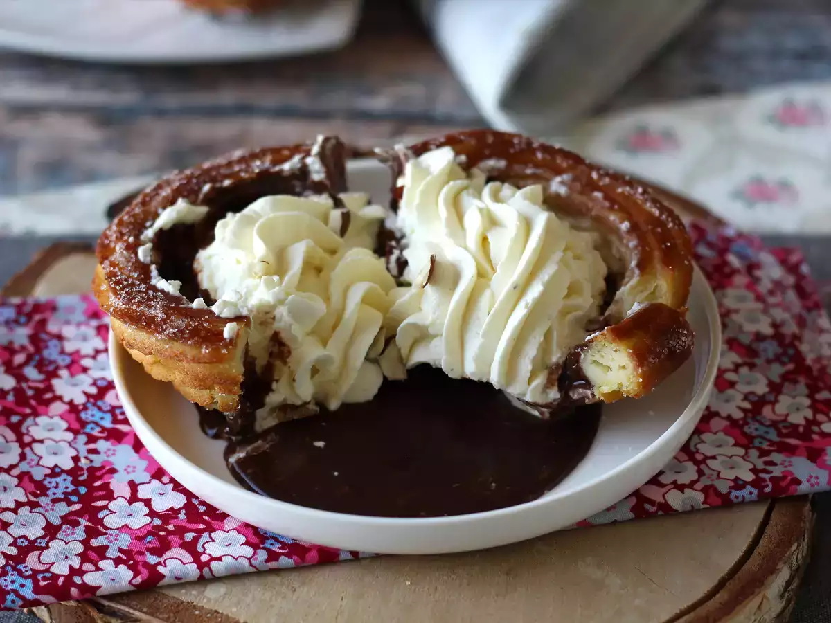 Churros panggang berbentuk mangkuk dengan aneka topping melimpah - foto 5