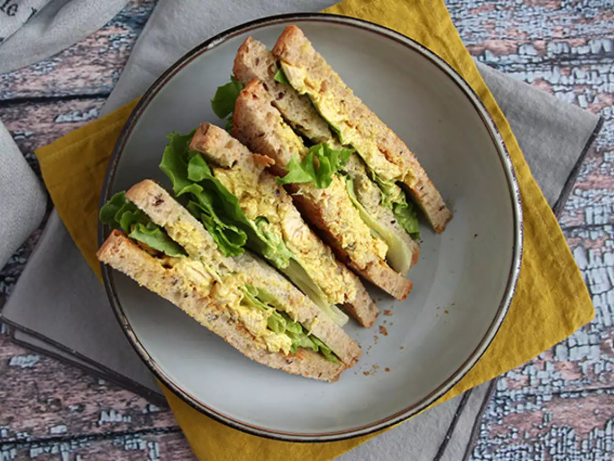 Club sandwich ayam kari - foto 2