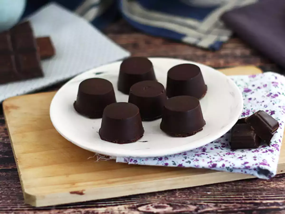 Cokelat Isi Karamel Mentega Asin dan Almond - foto 3