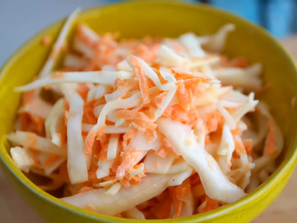 Coleslaw ala Amerika (salad kubis dan wortel) - foto 3