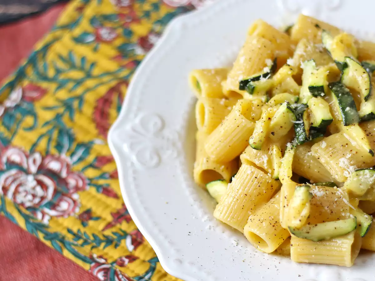 Courgette Carbonara: resep vegetarian yang mudah dibuat - foto 6