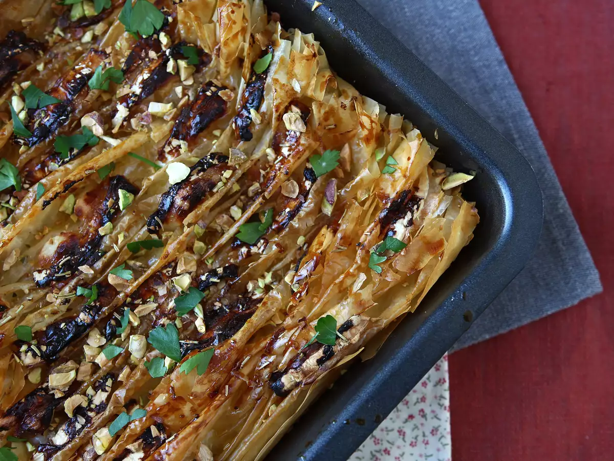 Crinkle cake gurih dengan keju kambing dan madu - foto 3